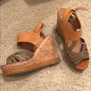 Dolce Vita Brown Wedges